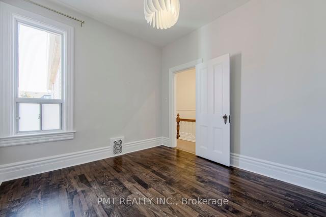 upper - 159 Shaw St, House other with 2 bedrooms, 1 bathrooms and 0 parking in Toronto ON | Image 10