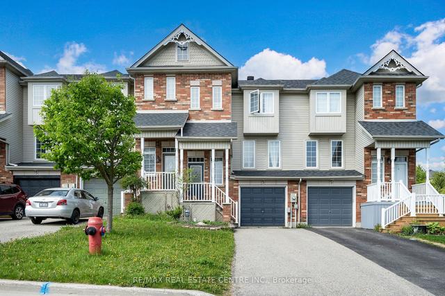 93 Benjamin Cres, House attached with 3 bedrooms, 6 bathrooms and 3 parking in Orangeville ON | Image 1