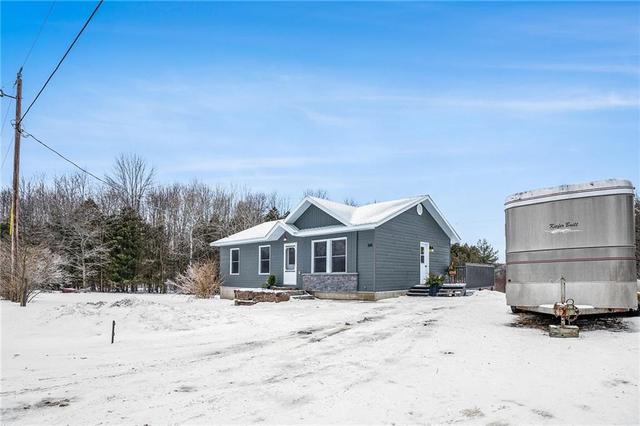 246 Harts Gravel Road, House detached with 3 bedrooms, 1 bathrooms and 6 parking in Rideau Lakes ON | Image 3