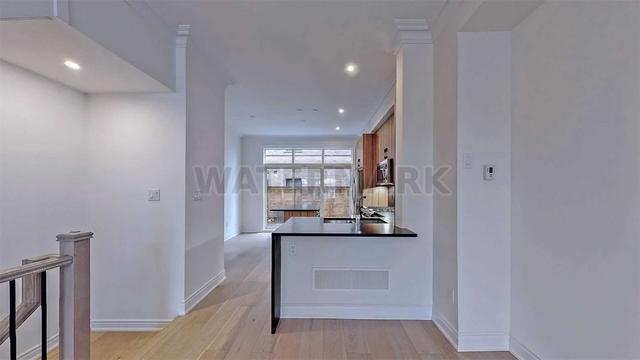 3879b Bloor St W, House attached with 3 bedrooms, 2 bathrooms and 2 parking in Toronto ON | Image 8