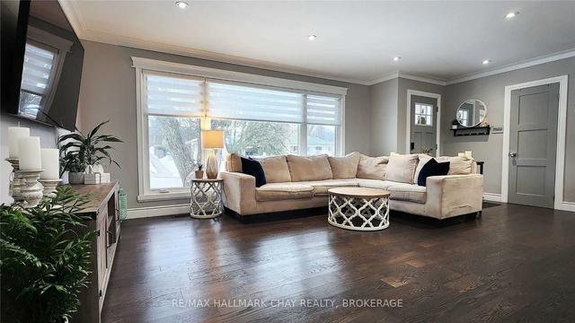 34 Marion Cres, House detached with 4 bedrooms, 2 bathrooms and 5 parking in Barrie ON | Image 36
