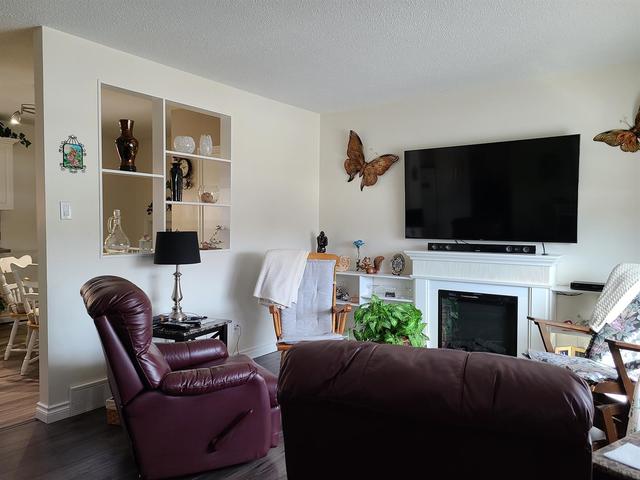 9600 99 Avenue, House detached with 2 bedrooms, 1 bathrooms and 4 parking in Sexsmith AB | Image 5