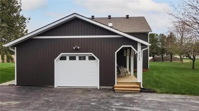 117 Stratford Street, House detached with 3 bedrooms, 2 bathrooms and null parking in Huron Kinloss ON | Image 23