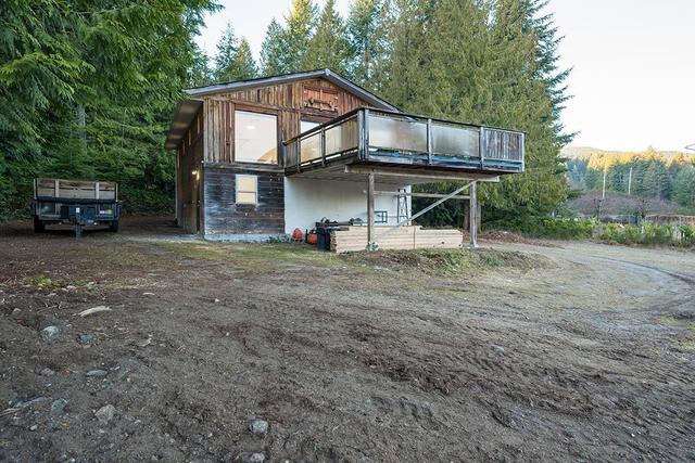 1030 Gilmour Road, House detached with 3 bedrooms, 2 bathrooms and 20 parking in Sunshine Coast F BC | Image 21