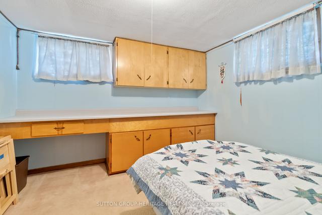 351 Conant St, House detached with 3 bedrooms, 1 bathrooms and 4 parking in Oshawa ON | Image 26