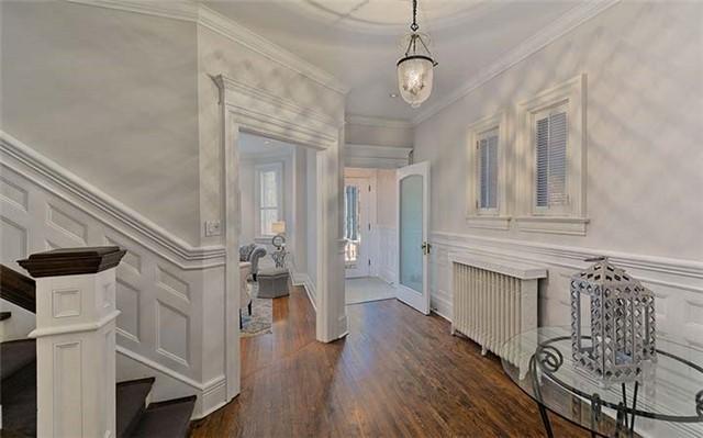 79 Madison Ave, House semidetached with 5 bedrooms, 6 bathrooms and 1 parking in Toronto ON | Image 2