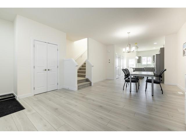 3008 4 St Nw, House semidetached with 3 bedrooms, 2 bathrooms and 2 parking in Edmonton AB | Image 3