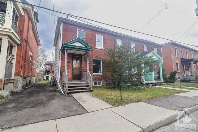 184 Hawthorne Avenue, Townhouse with 3 bedrooms, 1 bathrooms and 4 parking in Ottawa ON | Image 2