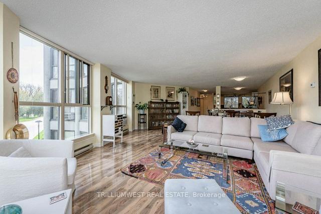 203 - 24 Marilyn Dr, Condo with 3 bedrooms, 2 bathrooms and 1 parking in Guelph ON | Image 28