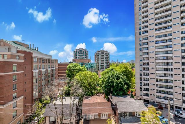 812 - 300 Balliol St, Condo with 2 bedrooms, 2 bathrooms and 2 parking in Toronto ON | Image 9