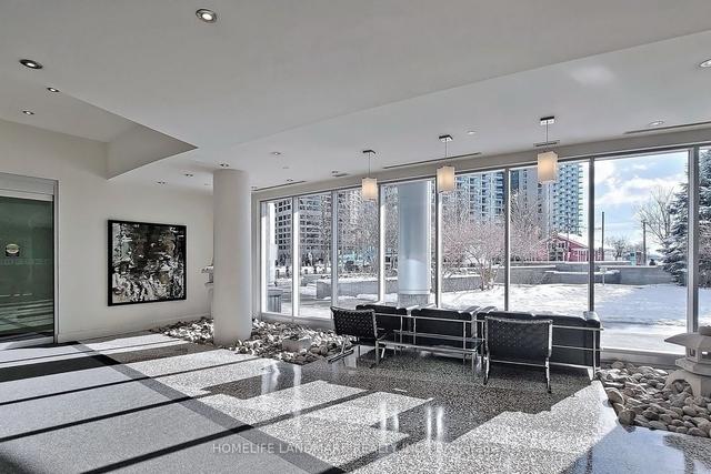 612 - 8 York St, Condo with 2 bedrooms, 2 bathrooms and 1 parking in Toronto ON | Image 10