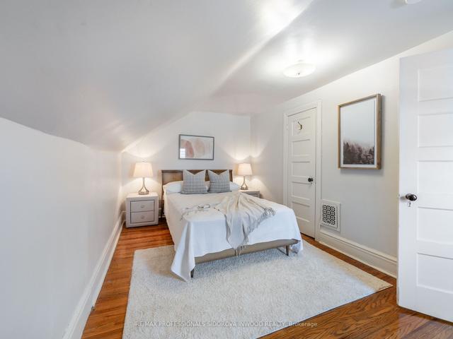 122 Margueretta St, House semidetached with 5 bedrooms, 2 bathrooms and 2 parking in Toronto ON | Image 15