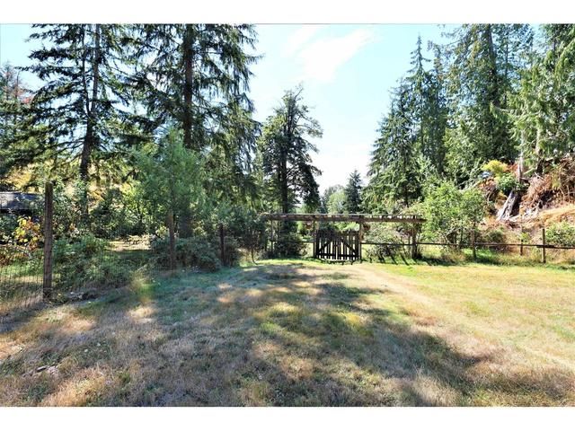 2345 Mountain Road, House detached with 2 bedrooms, 2 bathrooms and null parking in Sunshine Coast F BC | Image 30