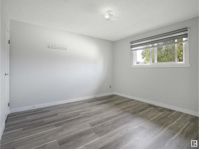 5916 11 Av Nw, House detached with 3 bedrooms, 2 bathrooms and null parking in Edmonton AB | Image 20