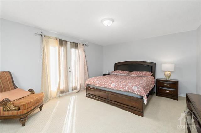 975 Gosnell Terrace, Townhouse with 4 bedrooms, 3 bathrooms and 3 parking in Ottawa ON | Image 19