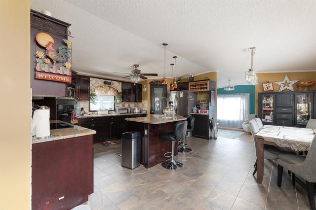 185 Card Crescent, House detached with 3 bedrooms, 2 bathrooms and 5 parking in Wood Buffalo AB | Image 19