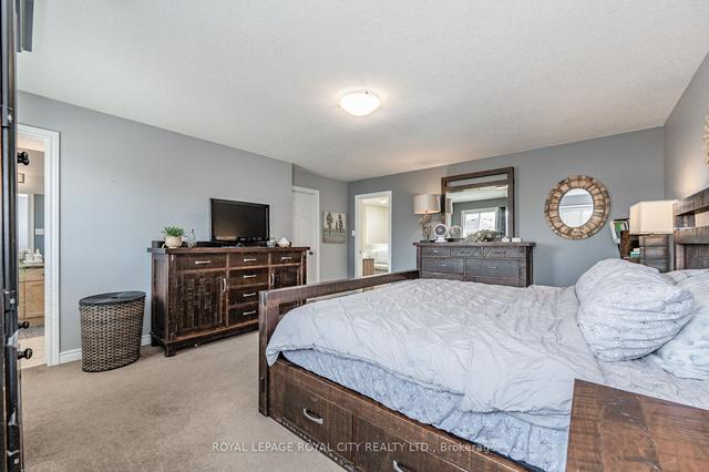 21 Penfold Dr, House detached with 4 bedrooms, 4 bathrooms and 3 parking in Guelph ON | Image 14