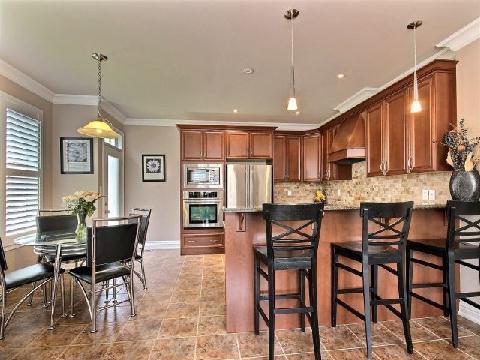 1028 Kelman Crt, House detached with 4 bedrooms, 3 bathrooms and 2 parking in Milton ON | Image 12