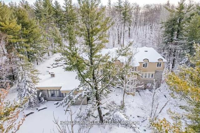 300 Woodland Acres Cres, House detached with 9 bedrooms, 10 bathrooms and 16 parking in Vaughan ON | Image 23