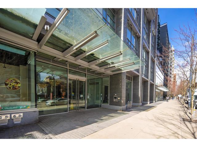 2202 - 1283 Howe Street, Condo with 1 bedrooms, 1 bathrooms and 1 parking in Vancouver BC | Image 2