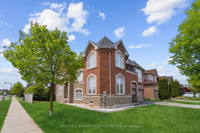 2523 Highmount Cres, House detached with 4 bedrooms, 4 bathrooms and 4 parking in Oakville ON | Image 23