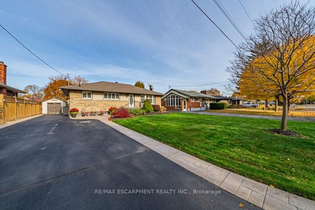 5 Regina Ave, House detached with 6 bedrooms, 2 bathrooms and 6 parking in St. Catharines ON | Image 23