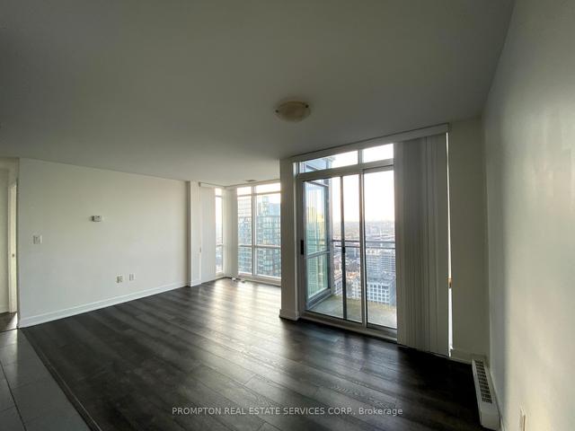 4703 - 15 Fort York Blvd, Condo with 2 bedrooms, 2 bathrooms and 1 parking in Toronto ON | Image 11