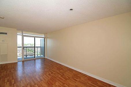 1034 - 18 Mondeo Dr, Condo with 1 bedrooms, 1 bathrooms and 1 parking in Toronto ON | Image 2