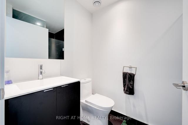 2410 - 20 Edward St, Condo with 3 bedrooms, 2 bathrooms and 1 parking in Toronto ON | Image 31