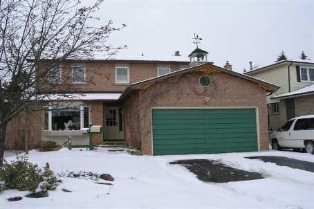 981 Birchwood Dr, House detached with 4 bedrooms, 3 bathrooms and 5 parking in Newmarket ON | Image 1