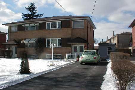 80 Habitant Dr, House semidetached with 3 bedrooms, 2 bathrooms and 2 parking in Toronto ON | Image 1