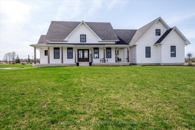 613 County Rd 8, House detached with 4 bedrooms, 4 bathrooms and 12 parking in Douro Dummer ON | Image 1