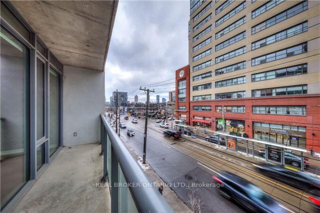 222 - 95 Bathurst St, Condo with 2 bedrooms, 2 bathrooms and 1 parking in Toronto ON | Image 9