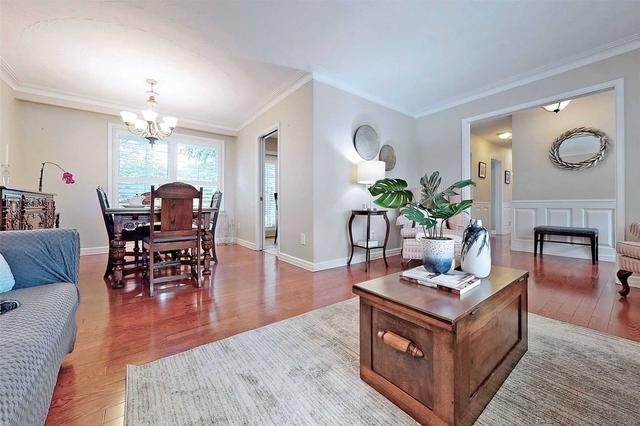 79 Regency Sq, House detached with 3 bedrooms, 2 bathrooms and 5 parking in Toronto ON | Image 28