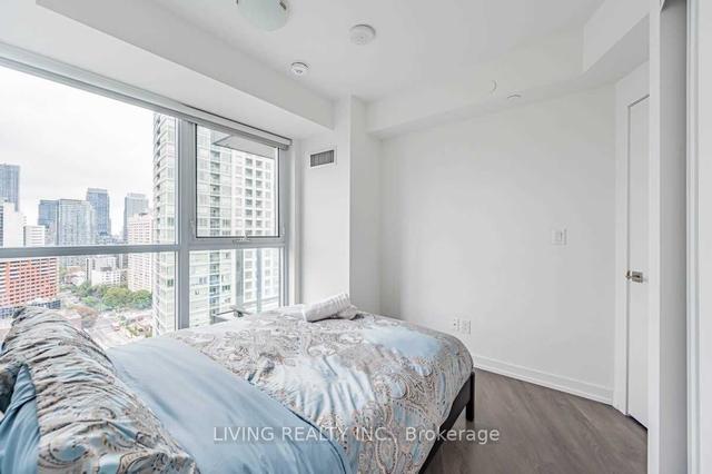 1909 - 159 Wellesley St E, Condo with 2 bedrooms, 1 bathrooms and 0 parking in Toronto ON | Image 3