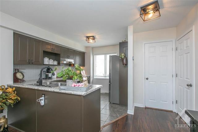 529 Simran Private, Townhouse with 2 bedrooms, 3 bathrooms and 2 parking in Ottawa ON | Image 15