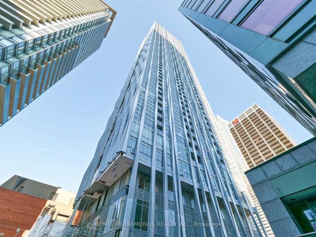 3302 - 1 Yorkville Ave, Condo with 2 bedrooms, 2 bathrooms and 1 parking in Toronto ON | Image 22