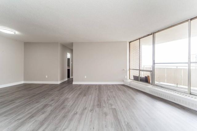 1908 - 330 Dixon Rd, Condo with 1 bedrooms, 1 bathrooms and 1 parking in Toronto ON | Image 3