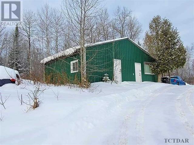 270 Hayes St, House detached with 2 bedrooms, 1 bathrooms and 8 parking in Kirkland Lake ON | Image 9