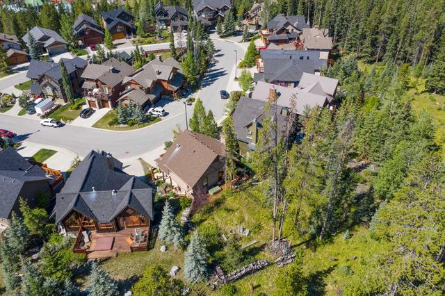 219 Eagle Point, House detached with 5 bedrooms, 4 bathrooms and 4 parking in Canmore AB | Image 43