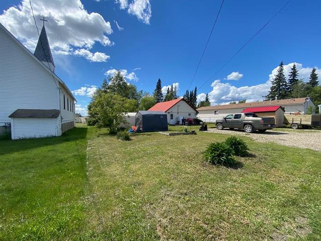 10110 102 Avenue, House detached with 2 bedrooms, 1 bathrooms and 4 parking in Hythe AB | Image 21