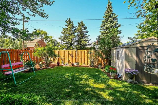 29 Warren Rd, House detached with 3 bedrooms, 1 bathrooms and 3 parking in St. Catharines ON | Image 14