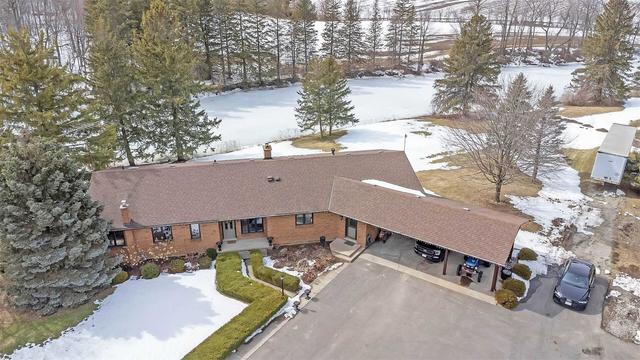 7340 Guelph Line, House detached with 4 bedrooms, 3 bathrooms and 23 parking in Milton ON | Image 1