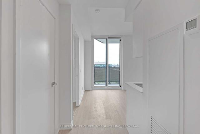 1114 - 30 Tretti Way, Condo with 1 bedrooms, 1 bathrooms and 1 parking in Toronto ON | Image 2