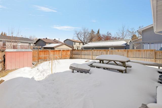 52 Mckenna Road Se, House detached with 3 bedrooms, 2 bathrooms and null parking in Calgary AB | Image 28