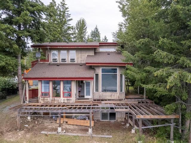 5190 Celista Place, House detached with 3 bedrooms, 2 bathrooms and 6 parking in Columbia Shuswap F BC | Image 22