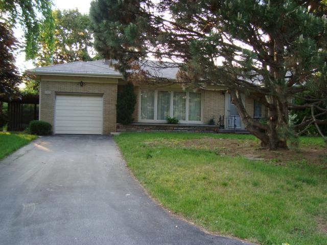 673 Ellengale Rd, House detached with 3 bedrooms, 3 bathrooms and null parking in Burlington ON | Image 1