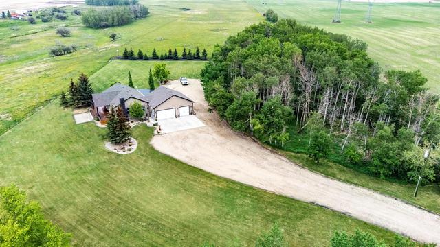 27540 Township Road 372, House detached with 5 bedrooms, 3 bathrooms and null parking in Red Deer County AB | Image 36
