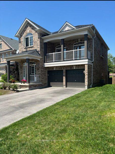 40 Florence Dr, House detached with 4 bedrooms, 4 bathrooms and 4 parking in Whitby ON | Image 1