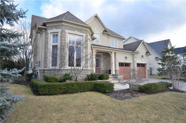 861 Canyon St, House detached with 4 bedrooms, 4 bathrooms and 4 parking in Mississauga ON | Image 2